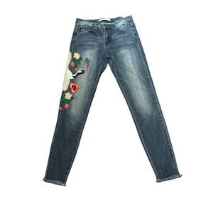 KANCAN Embroidered Raw Hem Ankle Jeans 3/25